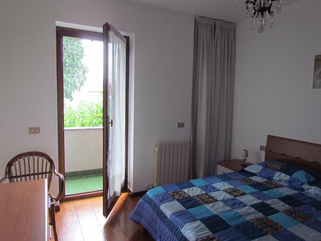 Appartamento Bilocale Dante Stresa Zimmer foto